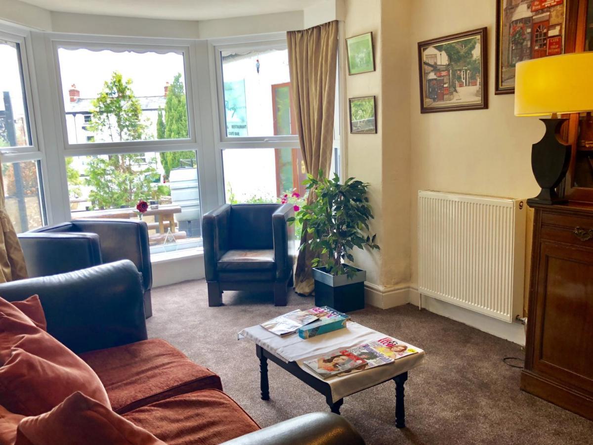 Bed and Breakfast The Priory Scorton  Экстерьер фото